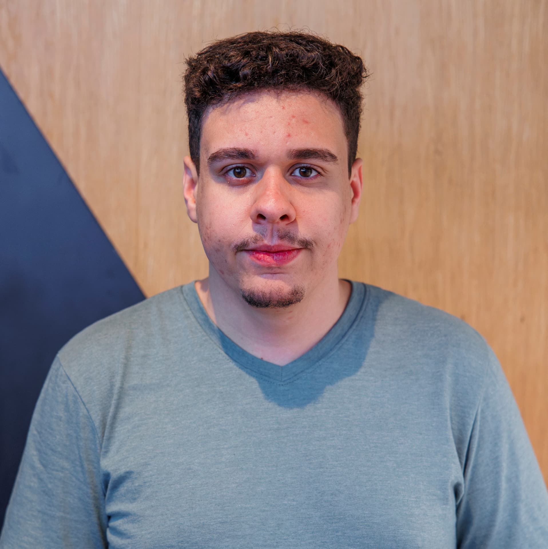 retrato de leandro, 24